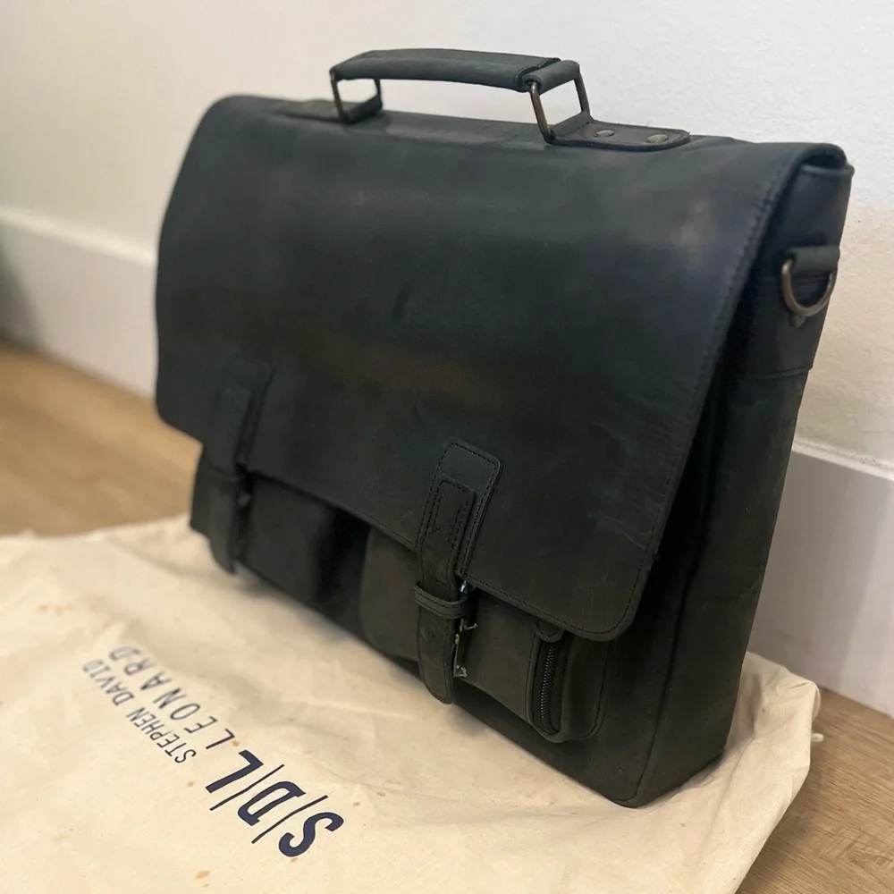 Leather laptop messenger bag